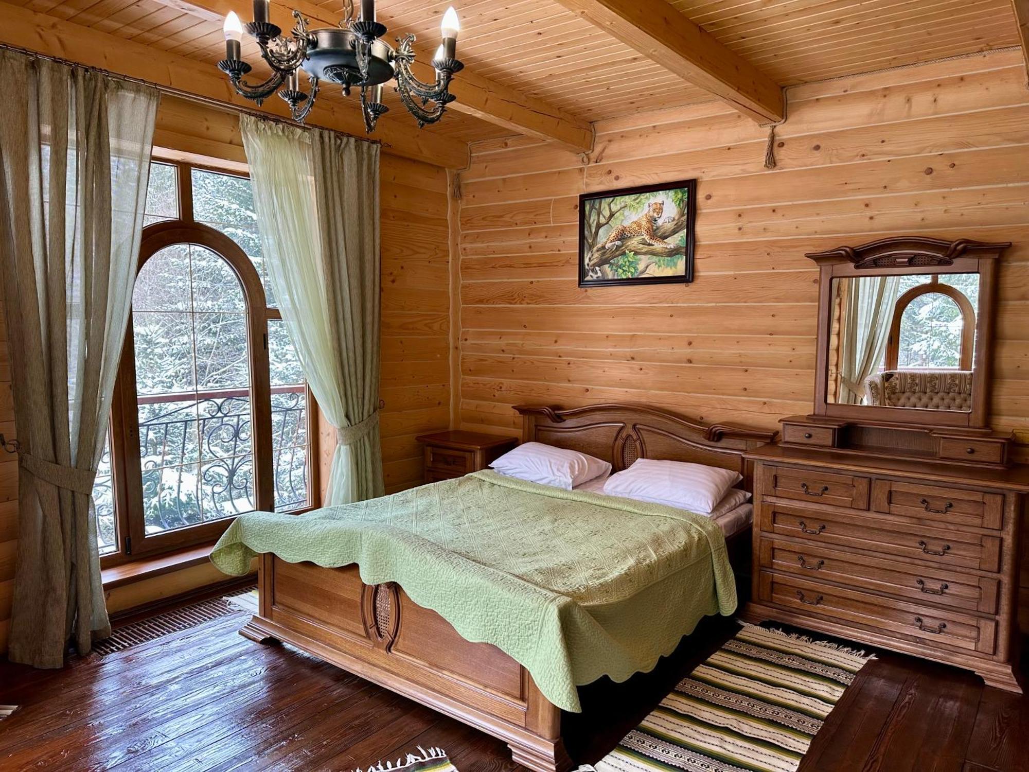 Hotel Dykyi Med Tatariv Kültér fotó